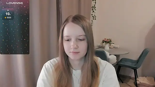 Snapshot of Alyaley chatting on February 20, 11:49 pm Alyaley online show from February 20, 11:49 pm
