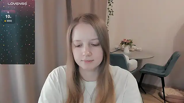Snapshot of Alyaley chatting on February 22, 2:04 pm Alyaley online show from February 22, 2:04 pm