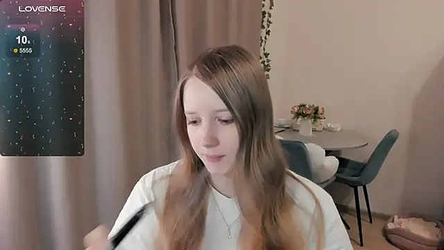 Snapshot of Alyaley chatting on March 1, 8:16 am Alyaley online show from March 1, 8:16 am