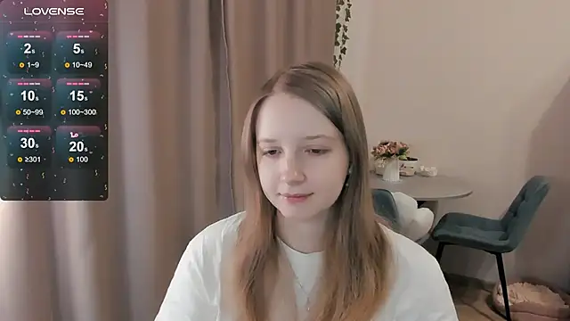 Snapshot of Alyaley chatting on March 2, 10:11 am Alyaley online show from March 2, 10:11 am