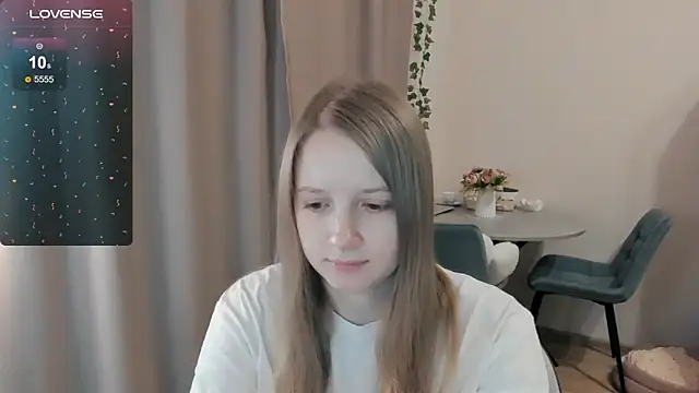 Snapshot of Alyaley chatting on March 3, 6:03 pm Alyaley online show from March 3, 6:03 pm