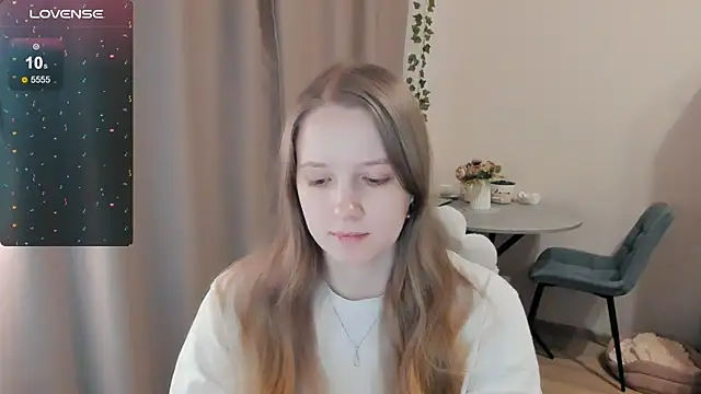 Snapshot of Alyaley chatting on March 10, 3:06 pm Alyaley online show from March 10, 3:06 pm
