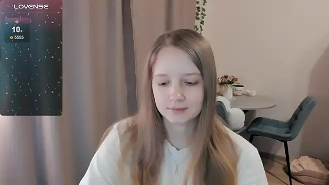 Snapshot of Alyaley chatting on March 13, 6:36 pm Alyaley online show from March 13, 6:36 pm