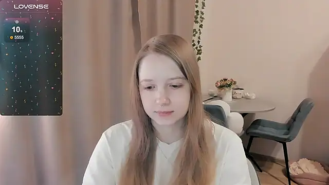 Snapshot of Alyaley chatting on March 16, 8:46 pm Alyaley online show from March 16, 8:46 pm