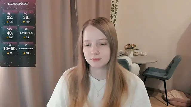 Snapshot of Alyaley chatting on March 20, 1:21 am Alyaley online show from March 20, 1:21 am