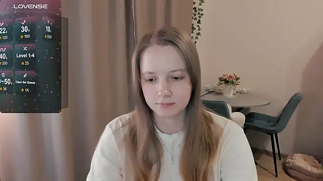 Snapshot of Alyaley chatting on April 1, 4:15 pm Alyaley online show from April 1, 4:15 pm