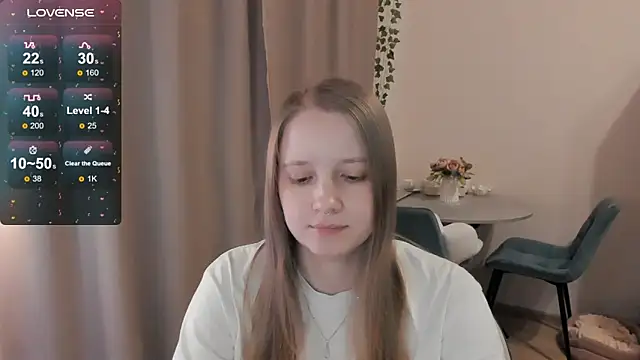 Snapshot of Alyaley chatting on April 2, 11:46 pm Alyaley online show from April 2, 11:46 pm