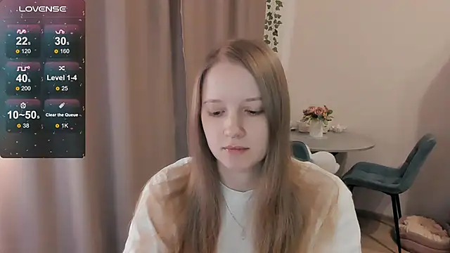 Snapshot of Alyaley chatting on April 4, 12:02 pm Alyaley online show from April 4, 12:02 pm