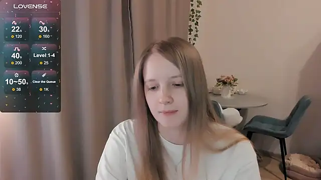 Snapshot of Alyaley chatting on April 5, 12:08 am Alyaley online show from April 5, 12:08 am