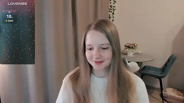 Snapshot of Alyaley chatting on April 14, 9:43 pm Alyaley online show from April 14, 9:43 pm