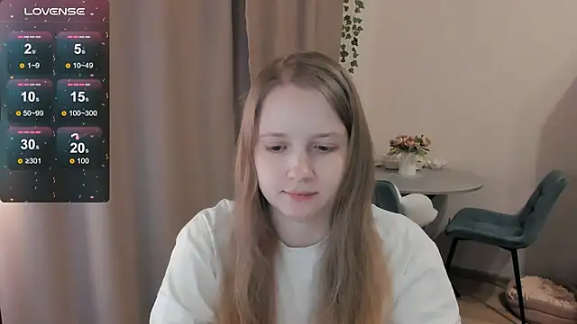 Snapshot of Alyaley chatting on April 16, 3:13 pm Alyaley online show from April 16, 3:13 pm