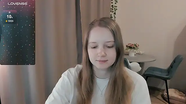 Snapshot of Alyaley chatting on April 17, 2:03 am Alyaley online show from April 17, 2:03 am