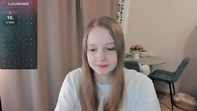 Snapshot of Alyaley chatting on May 31, 6:53 am Alyaley online show from May 31, 6:53 am