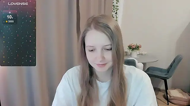 Snapshot of Alyaley chatting on July 1, 11:23 am Alyaley online show from July 1, 11:23 am