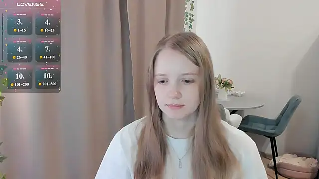 Snapshot of Alyaley chatting on July 11, 10:40 am Alyaley online show from July 11, 10:40 am