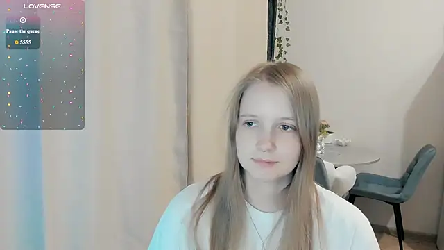 Snapshot of Alyaley chatting on July 28, 6:20 pm Alyaley online show from July 28, 6:20 pm