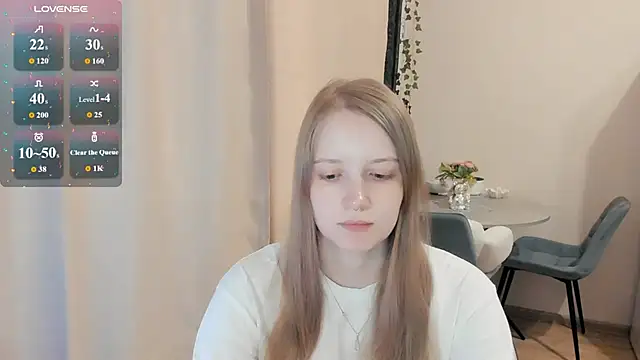 Snapshot of Alyaley chatting on July 29, 9:18 am Alyaley online show from July 29, 9:18 am