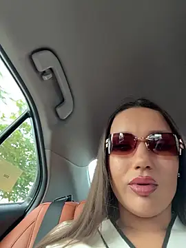 Syka0001 online show from March 6, 12:01 pm