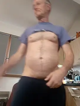 Snapshot of 60philippe chatting on January 6, 8:40 am 60philippe online show from January 6, 8:40 am