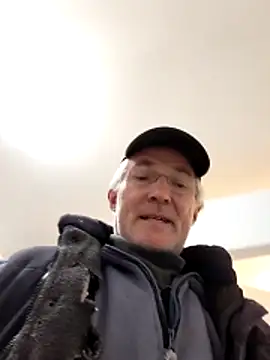 Snapshot of 60philippe chatting on March 2, 7:48 am 60philippe online show from March 2, 7:48 am