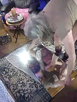 Snapshot of KrystallCox@xh chatting on December 2, 12:16 am KrystallCoxxh online show from December 2, 12:16 am