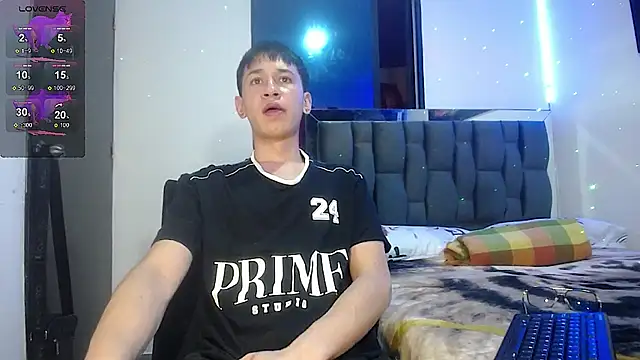 Mr daren  online show from February 22, 9:04 pm