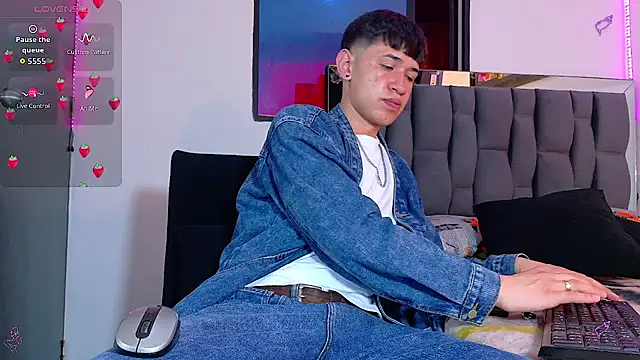 Mr daren  online show from September 13, 5:13 pm