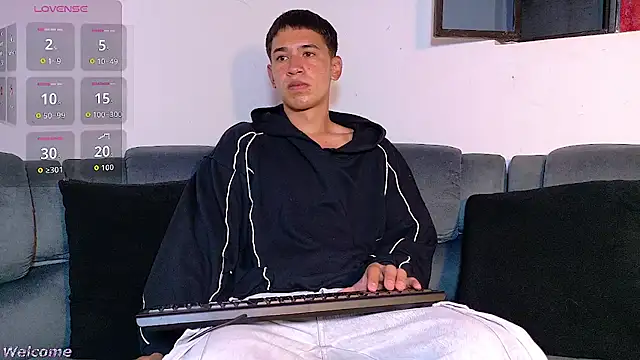 Snapshot of Mr_daren_ chatting on February 16, 6:04 pm Mr daren online show from February 16, 6:04 pm