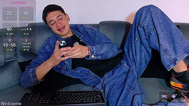 Snapshot of Mr_daren_ chatting on February 17, 6:03 pm Mr daren online show from February 17, 6:03 pm