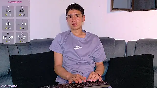 Snapshot of Mr_daren_ chatting on February 20, 5:57 pm Mr daren online show from February 20, 5:57 pm