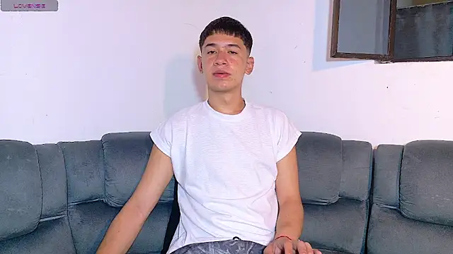 Snapshot of Mr_daren_ chatting on March 16, 6:01 pm Mr daren online show from March 16, 6:01 pm