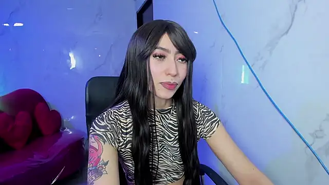 LilithCooperr  online show from July 14, 8:14 pm
