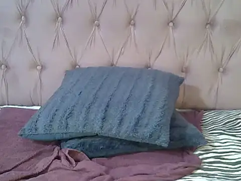 SweetMellowX1 online show from February 22, 5:13 pm