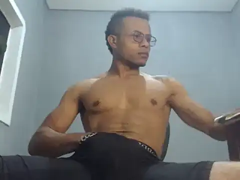 Snapshot of grandominantex1 chatting on December 10, 3:41 am grandominantex1 online show from December 10, 3:41 am