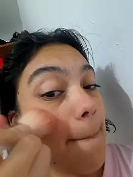 Snapshot of littlemelii chatting on January 16, 1:53 am littlemelii online show from January 16, 1:53 am