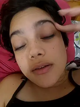 Snapshot of littlemelii chatting on June 12, 4:50 pm littlemelii online show from June 12, 4:50 pm