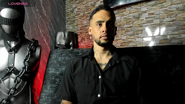 Snapshot of Seth_Owner chatting on July 16, 2:17 am Seth Owner online show from July 16, 2:17 am