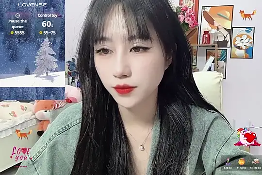 Snapshot of _LLisa_ chatting on February 12, 8:49 am LLisa online show from February 12, 8:49 am