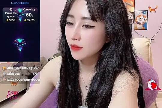 Snapshot of _LLisa_ chatting on February 25, 12:14 am LLisa online show from February 25, 12:14 am