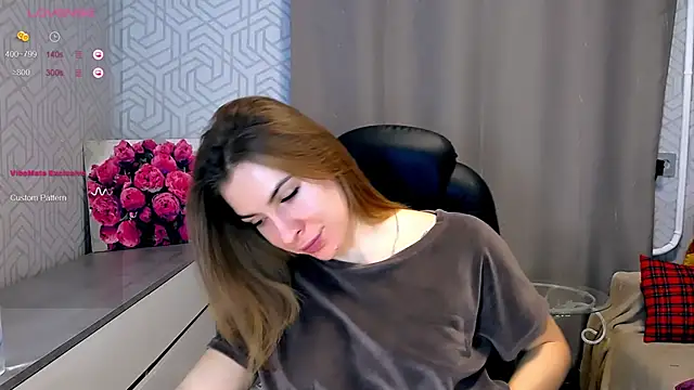 Naughty  Megan online show from February 14, 5:09 am