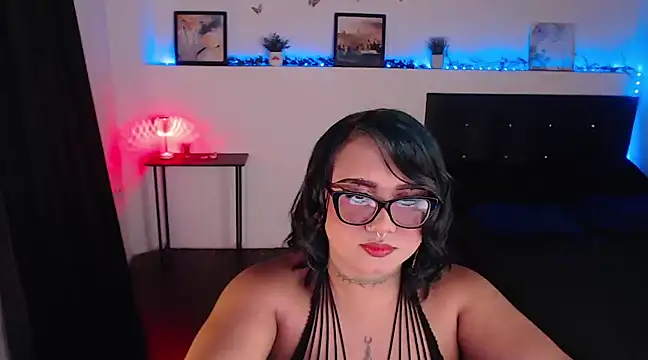 Snapshot of LiaScarlett chatting on December 30, 4:53 am LiaScarlett online show from December 30, 4:53 am