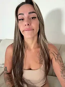 Snapshot of Alisa-Marie chatting on October 4, 8:34 am Alisa-Marie online show from October 4, 8:34 am