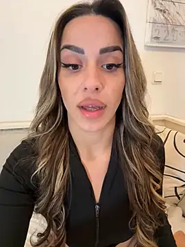 Snapshot of Alisa-Marie chatting on December 5, 12:03 pm Alisa-Marie online show from December 5, 12:03 pm