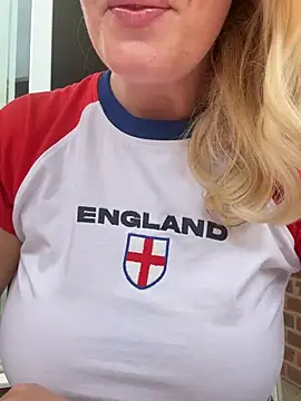 JodiSands online show from July 1, 9:55 am