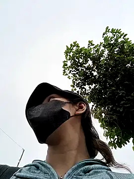 2HotAsain4u online show from December 14, 12:55 am