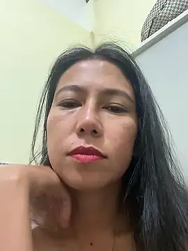 Snapshot of 2HotAsain4u chatting on January 31, 11:58 pm 2HotAsain4u online show from January 31, 11:58 pm