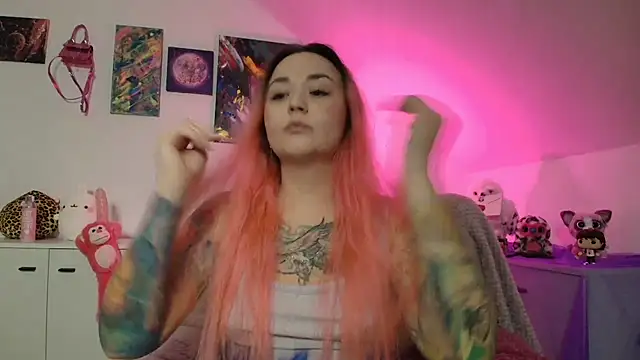 PinkHurricaneOfficial online show from November 4, 7:35 pm