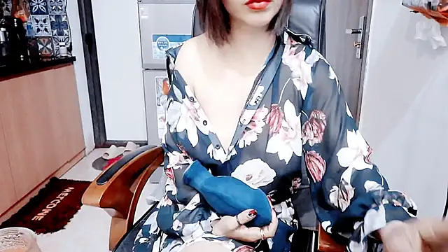 Miu-Le online show from February 12, 5:19 pm