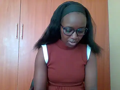 Snapshot of sexy_darleen23 chatting on June 22, 10:23 am sexy darleen23 online show from June 22, 10:23 am