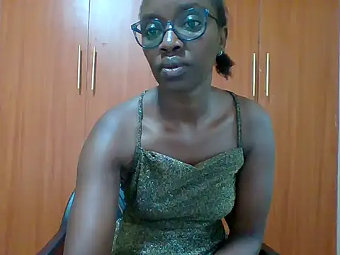 Snapshot of sexy_darleen23 chatting on June 29, 8:31 am sexy darleen23 online show from June 29, 8:31 am